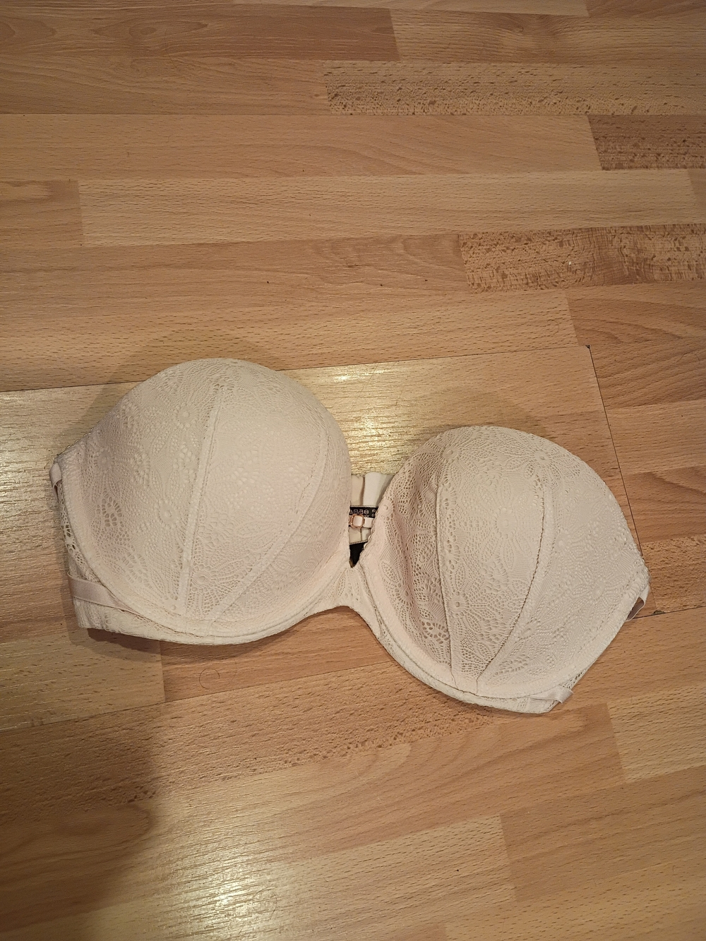 Victoria's Secret Strapless Lace Push-Up Bra 38C